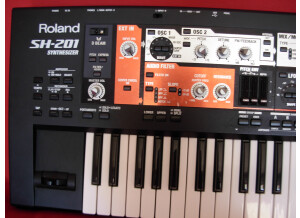 Roland SH-201 (79376)