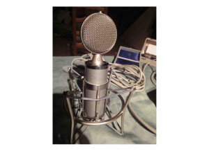 Neumann cmv 563 (6659)