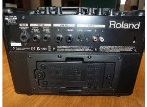 Roland AC-33 (40964)