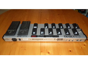 Behringer FCB1010 Midi Foot Controller (99310)