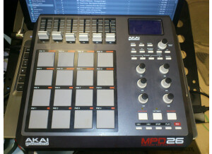 Akai MPD26 (13384)