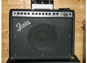Fender Roc Pro 1000 (80189)