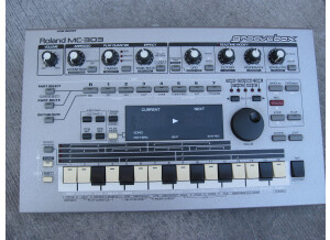 Roland MC-303 (35672)