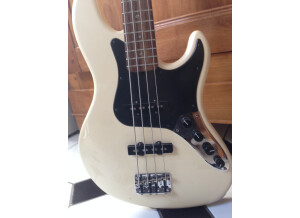 Fender Deluxe Jazz Bass (14561)