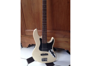 Fender Deluxe Jazz Bass (44403)