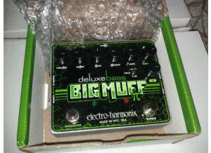 Electro-Harmonix Deluxe Bass Big Muff Pi (87348)