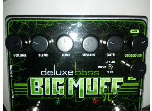 Electro-Harmonix Deluxe Bass Big Muff Pi (2042)