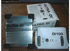 Behringer Ultra-DI DI100 (96619)