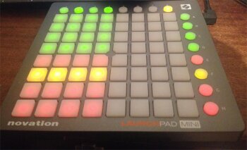 Novation Launchpad Mini et Launchkey Mini Novation Launchpad Mini et Launchkey Mini