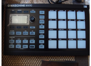 Native Instruments Maschine Mikro MKII - Black
