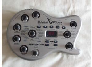 Behringer Bass V-amp (13365)