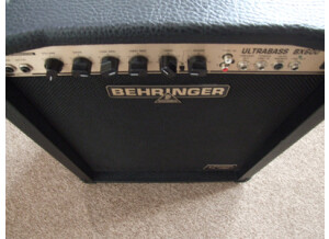 Behringer Ultrabass BX600 (35467)