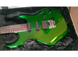 Music Man PDN Luke II - Emerald Green Sparkle