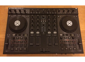 Native Instruments Traktor Kontrol S4 (40308)