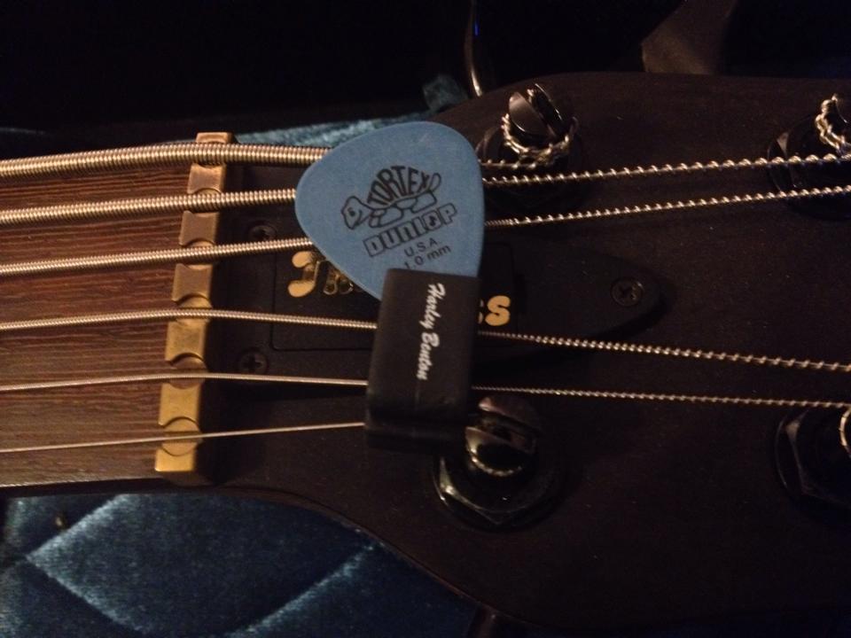 Harley Benton HB-A10C PICK HOLDER : Harley Benton HB-A10C PICK HOLDER