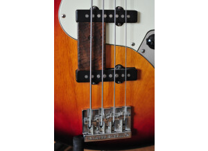 Fender Deluxe Active Jazz Bass - Brown Sunburst Rosewood