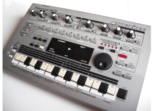Roland MC-303 (71205)