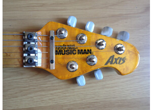 Music Man Axis (27166)