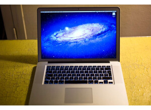 Apple MacBook Pro 2011 (1196)