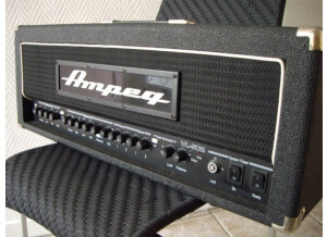 Ampeg VL 1002 100W (207)