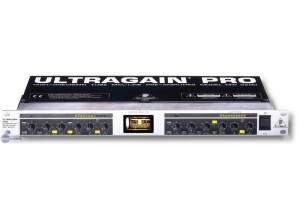 Behringer Ultragain Pro MIC2200 (79961)