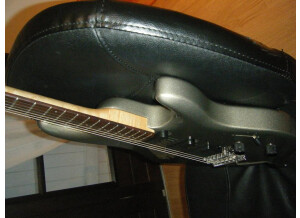 MusicMan LUKE 2 PURPLE SPARKLING