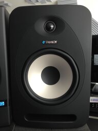Tannoy Reveal 802 Tannoy Reveal 802