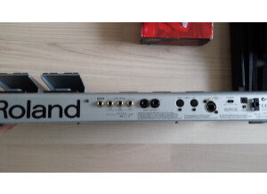 Roland FC-300 (84984)