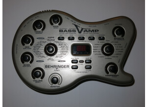 Behringer Bass V-amp (12109)