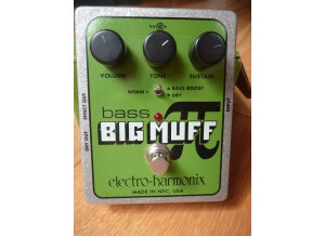 Electro-Harmonix Bass Big Muff Pi (76232)