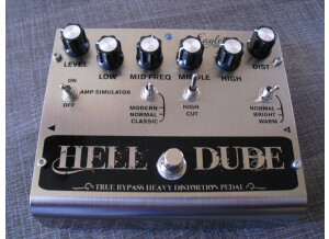 Akai Deluxe Distortion (22632)