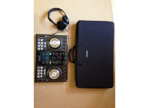 Native Instruments Traktor Kontrol S2 mk2 (49357)