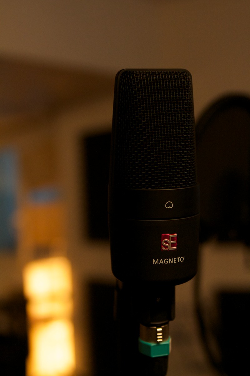 sE Electronics Magneto