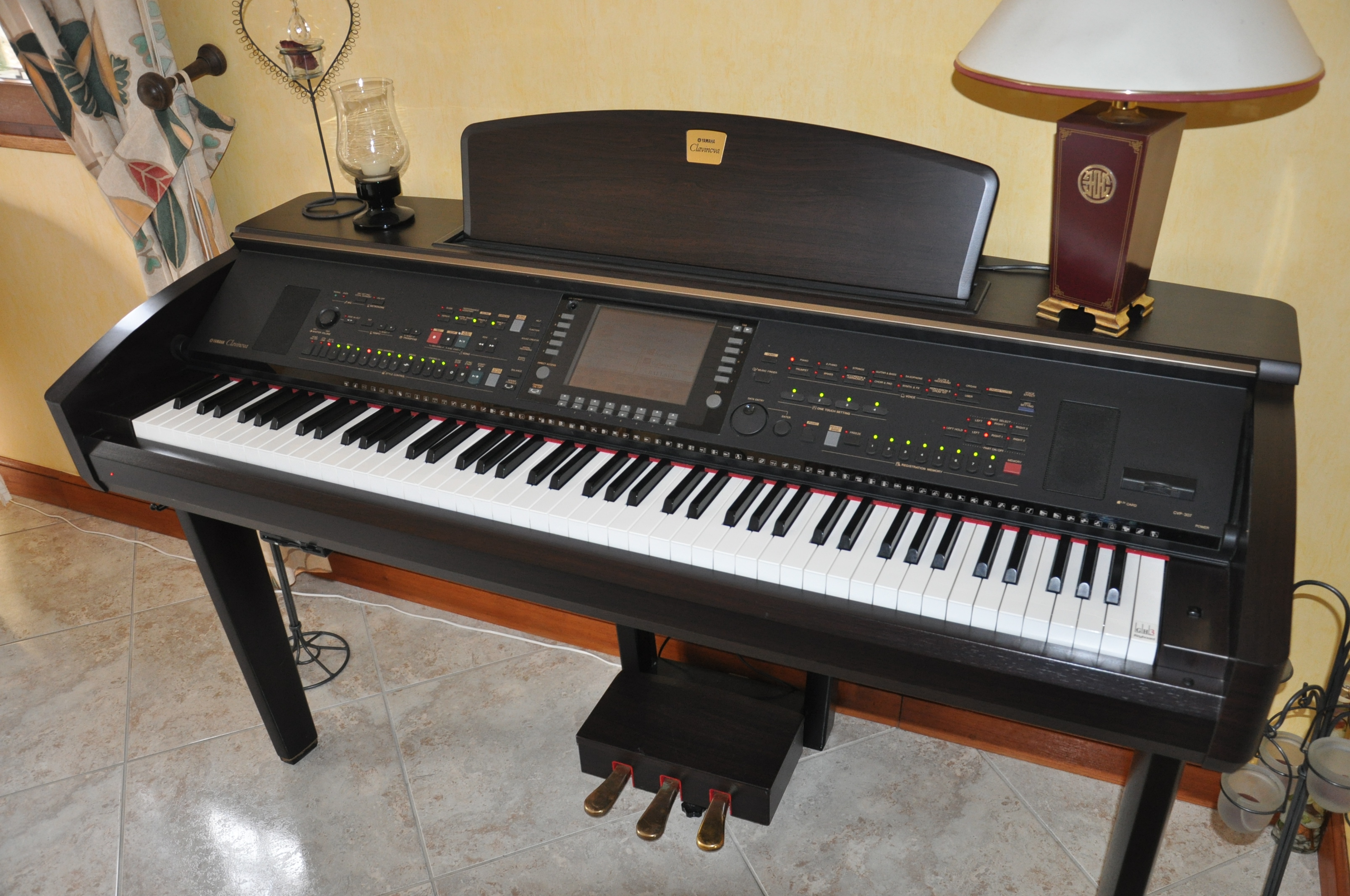 yamaha clavinova cvp 307