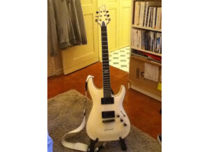 Schecter Blackjack ATX C-1 - Aged White