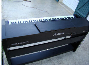 Roland HP1700