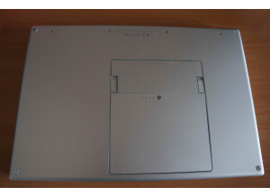 Apple Macbook pro 15", 2,4 GHz intel core 2 duo, 2Go ram