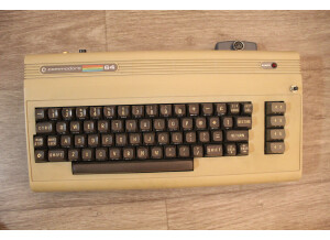 Commodore C 64 Mssiah Midi (84389)