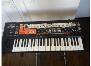 Roland SH-201 (26131)
