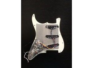 Fender Pickguard Stratocaster US + pickups