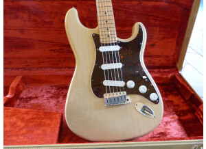 Fender Artist Signature - Buddy Guy Stratocaster - Honey Blonde