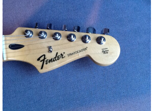 Fender Standard Stratocaster - Lake Placid Blue Maple