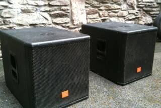 JBL MRX518S