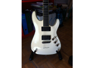 Schecter Blackjack ATX C-1 - Aged White