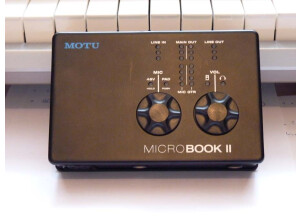 MOTU MicroBook II (706)