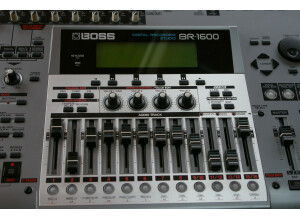 Boss BR-1600CD Digital Recording Studio (7685)