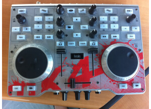 Hercules DJ Console Mk4 (412)