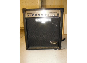 Behringer Ultrabass BX300 (29840)