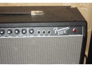 Fender FM 212R (24582)