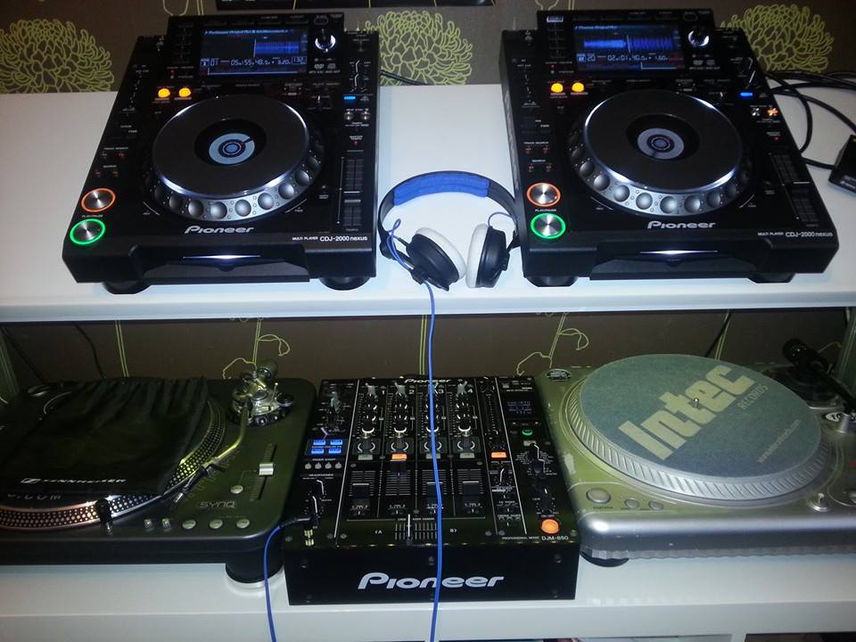 Pioneer CDJ-2000 Nexus